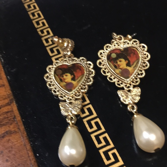 Jewelry - Earrings